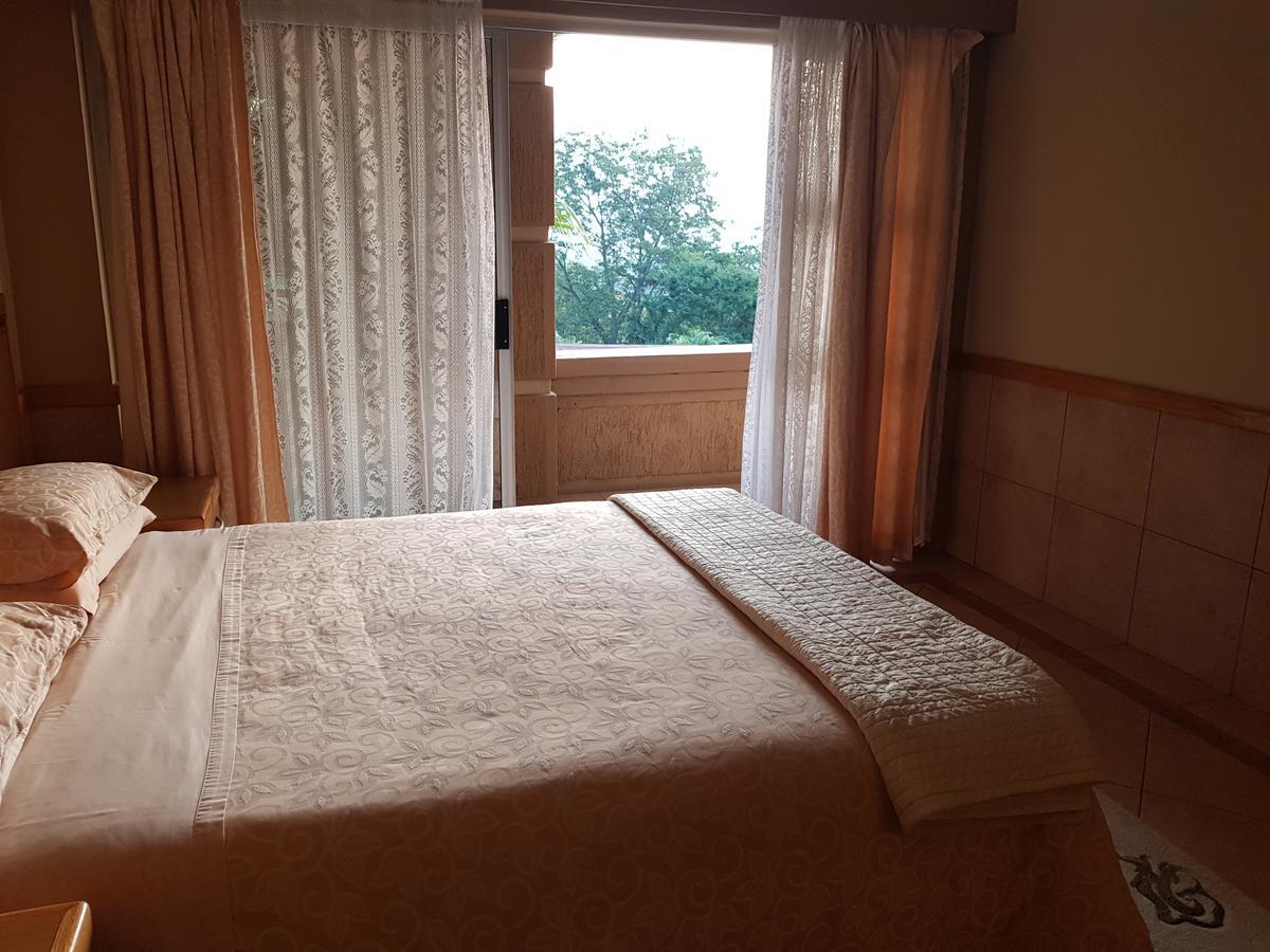 Bubez Guesthouse Barberton Exteriör bild